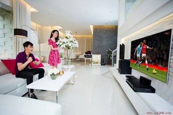 Biệt thự của Thủy Tiên & Công Vinh