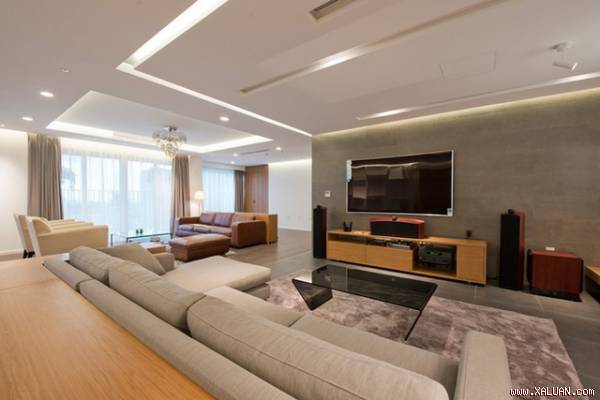 Gộp 2 căn hộ thành nơi ở sang trọng 250m2 ở Hà Nội