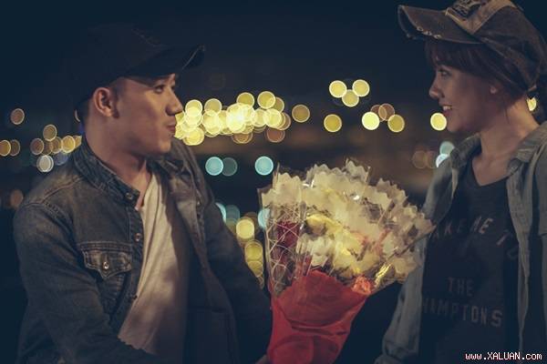 Trấn Thành viết nhạc tỏ tình với Hari Won