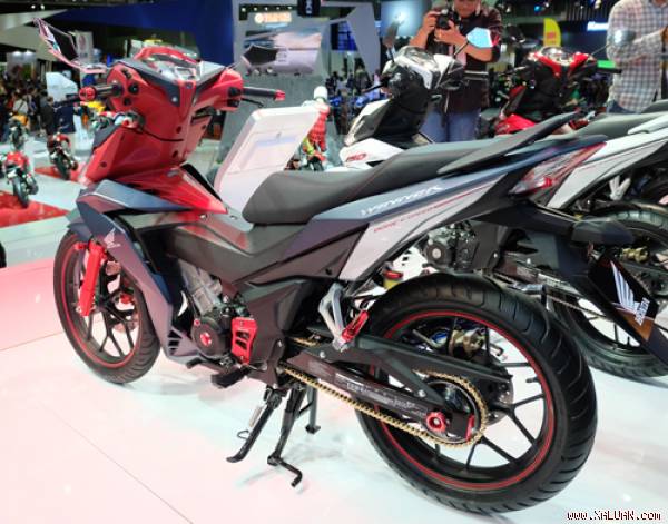 Honda Winner lên đồ chơi chính hãng