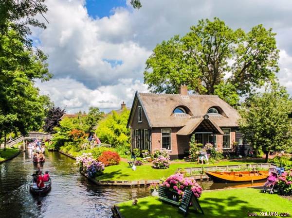 Những ngôi nhà xinh đẹp như chốn thiên đường ở Hà Lan