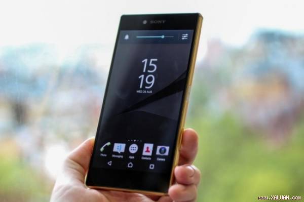 Smartphone cao cấp Xperia Z5 Premium của Sony.