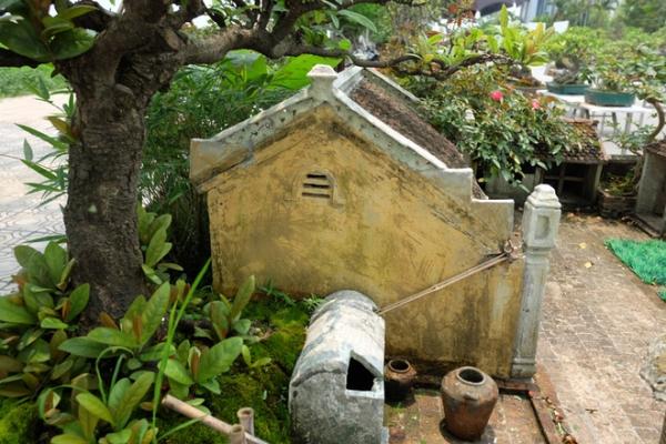 Nhà 2 mét vuông có sân vườn, ao bèo gây ngỡ ngàng