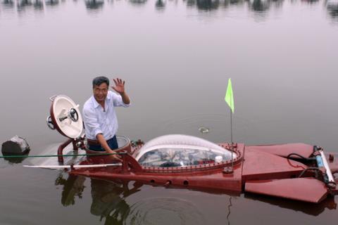 Sử dụng tàu ngầm tìm nguyên nhân cá chết nên ủng hộ