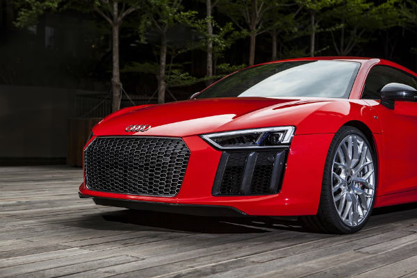 3%281%29 Audi R8 Coupé với hiệu suất vận hành lớn nhất các dòng của Audi