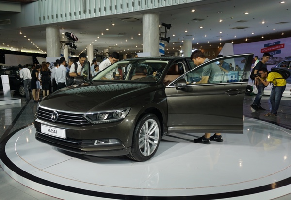 DSC00953 001 Volkswagon New Passat 2016: Tăng thêm lựa chọn xe sang cho người dùng