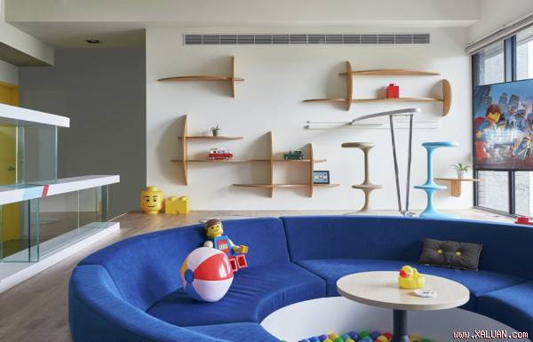 Khám phá căn hộ lung linh sắc màu được lấy cảm hứng từ đồ chơi Lego