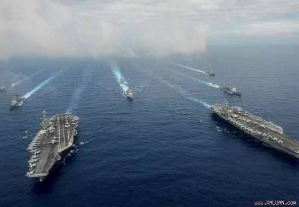 Hai tàu sân bay Stennis và Reagan đang tập trận gần Philippines