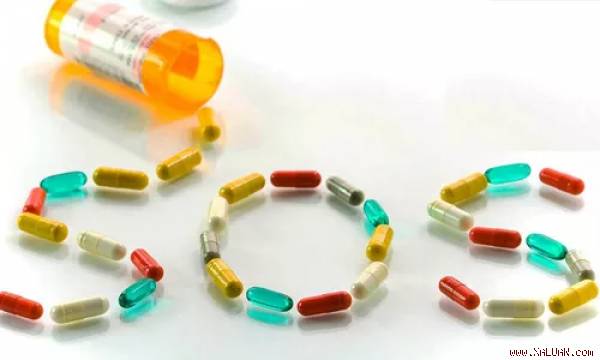 Các nhà khoa học khuyến cáo các y sĩ cần kiểm soát kĩ lượng kháng sinh và tránh lạm dụng loại thuốc này khi kê đơn cho bệnh nhân của mình.