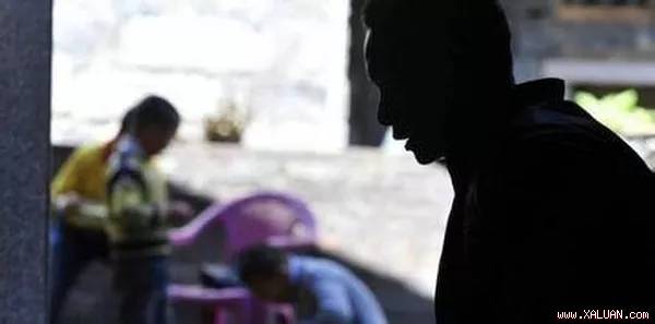  Người đàn ông họ Đinh do hoàn cảnh túng quẫn đã tìm cách làm giàu bằng con đường bất chính.
