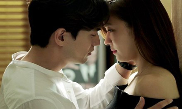 Sau tình một đêm, ngỡ chàng trai lạ đánh tháo nhưng 3 năm sau anh lại đột nhiên xuất hiện đưa ra một lời đề nghị bất ngờ - Ảnh 2. Sau tình một đêm, ngỡ chàng trai lạ đánh tháo nhưng 3 năm sau anh lại đột nhiên xuất hiện đưa ra một lời đề nghị bất ngờ - Ảnh 2.