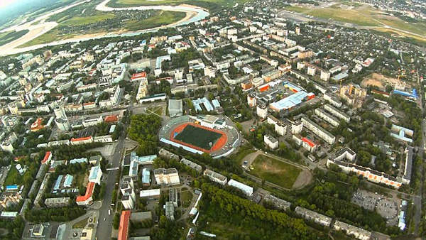 Nhân chứng tại khu chung cư gần đó đã báo cảnh sát. Nhân chứng tại khu chung cư gần đó đã báo cảnh sát.