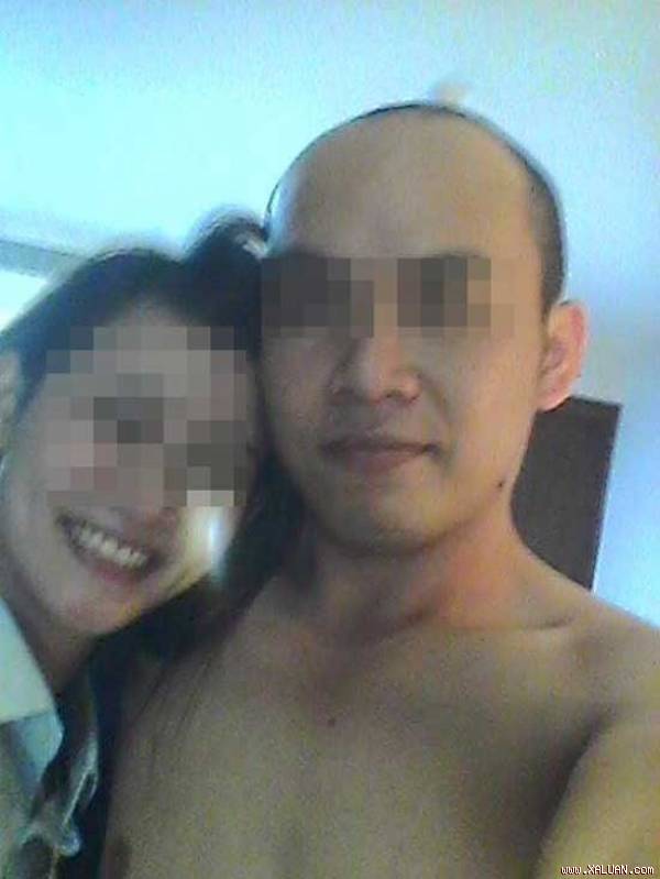 Hình ảnh người vợ và người tình được anh chồng phanh phui trên mạng.