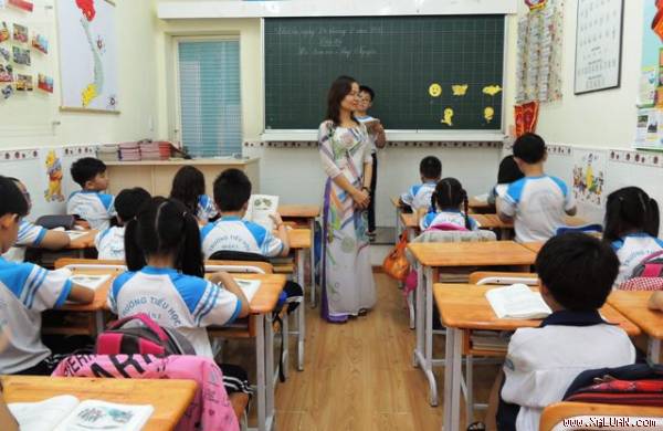 Kết quả hình ảnh cho hình ảnh giáo viên