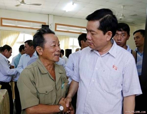 Bí thư Thăng yêu cầu cấp thùng rác cho dân Củ Chi