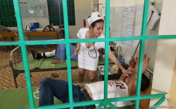 Hình ảnh hai nữ y tá gây sốt trong thời gian qua