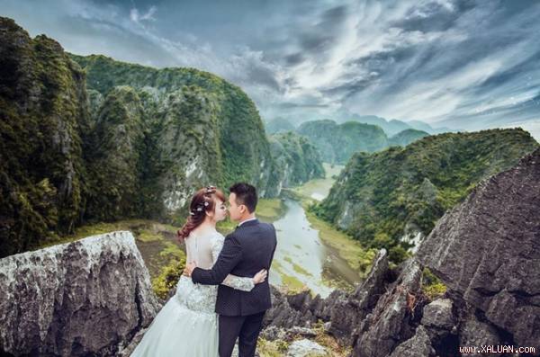 24 giờ du xuân trên quê hương ‘Tuyệt tình cốc’