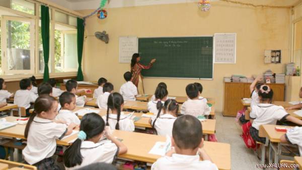 Nhấn vào ảnh để phóng to Sẽ thí điểm không còn công chức, viên chức với giáo viên