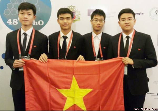  4 học sinh Việt Nam dự thi Olympic Hóa học 2017.