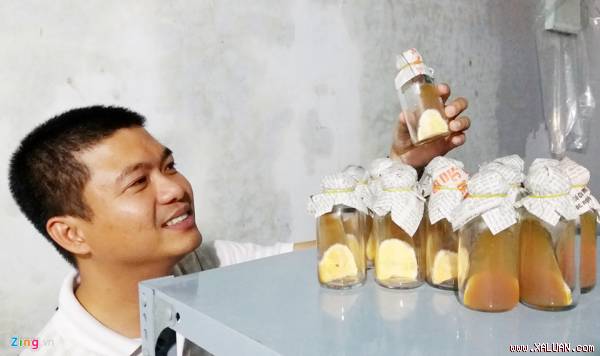 Bên trong trại đông trùng hạ thảo nuôi cấy ở miền Tây
