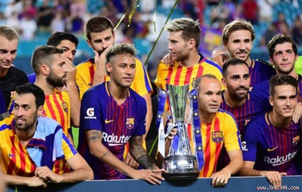  Cup vô địch ICC 2017 có thể là danh hiệu cuối cùng mà Neymar giành được với Barca. Ảnh: Reuters