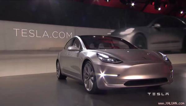 Tên các dòng xe của Tesla ghép thành chữ ‘SEX’