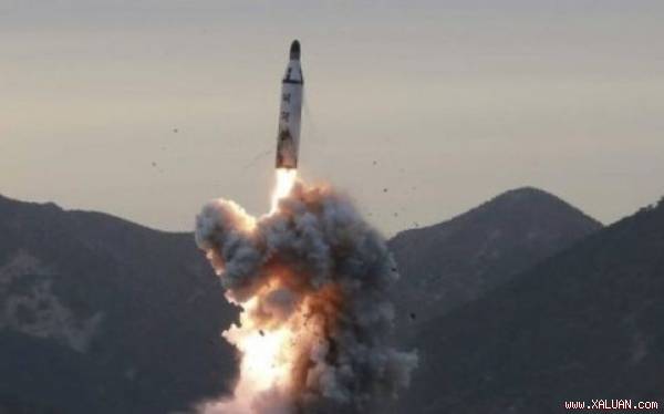  Một vụ phóng tên lửa của Triều Tiên. Ảnh: Reuters