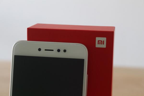 Mở hộp Redmi Note 5A - smartphone giá rẻ của Xiaomi hình ảnh 4