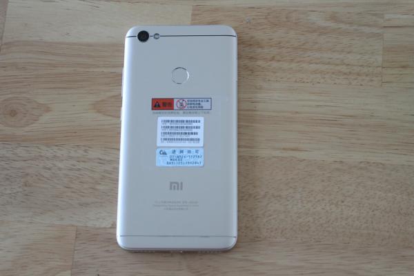 Mở hộp Redmi Note 5A - smartphone giá rẻ của Xiaomi hình ảnh 6