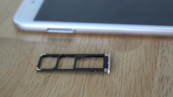 Mở hộp Redmi Note 5A - smartphone giá rẻ của Xiaomi hình ảnh 8