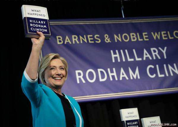 Tự truyện của Hillary Cliton phá vỡ kỷ lục doanh thu sách kể từ 2012