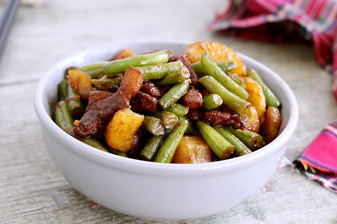 2 cách làm thịt rim rau củ thơn ngon , mềm ngọt, không ai cưỡng nổi