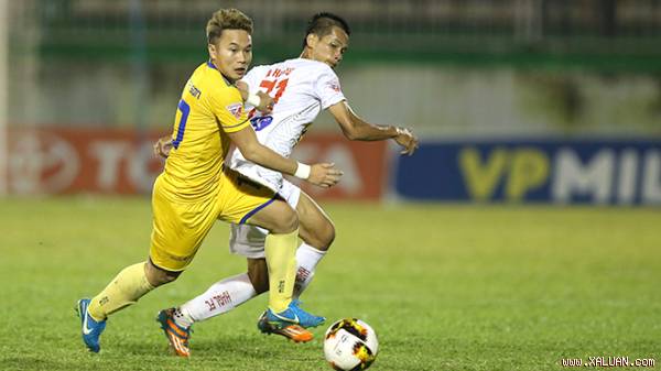 SLNA (trái) thực sự là ẩn số của V-League 2017. Ảnh: V.S.I