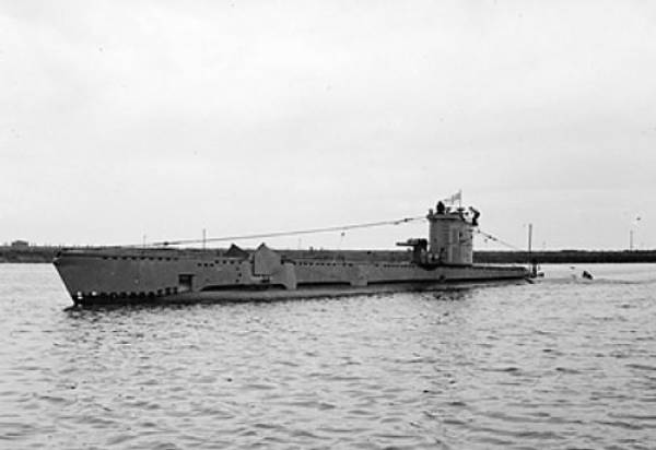 Tàu ngầm HMS Venturer trước khi ra khơi. Ảnh: Wikipedia.