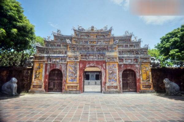 Vẻ tráng lệ của ngôi miếu thờ các vị vua nhà Nguyễn ở xứ Huế
