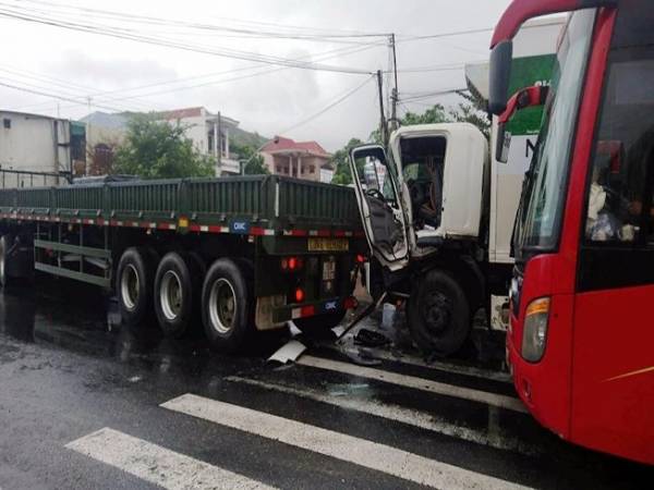 Hiện trường nơi xảy ra vụ tai nạn.