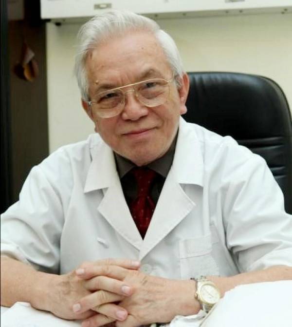  GS.Pham Gia Khải: “Bác sĩ tát bệnh nhân nhi là không chấp nhận được“. Ảnh:Internet