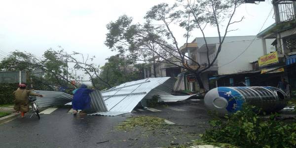 Khánh Hòa: Tiếp nhận 300 triệu đồng ủng hộ đồng bào thiệt hại do bão số 12