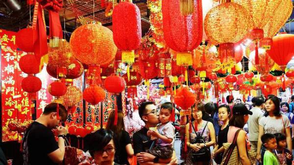 Người dân châu Á chi bao nhiêu cho Tết Nguyên đán?