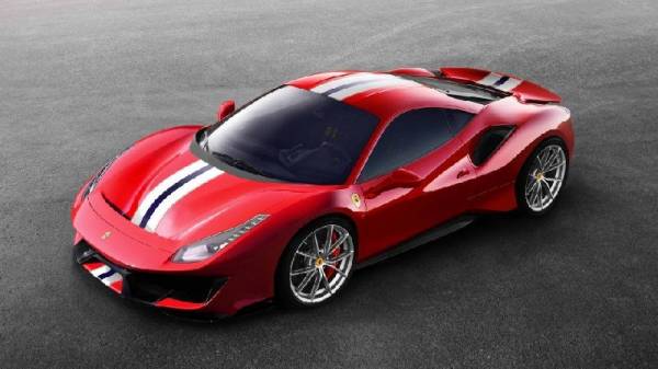 Siêu xe Ferrari 488 Pista