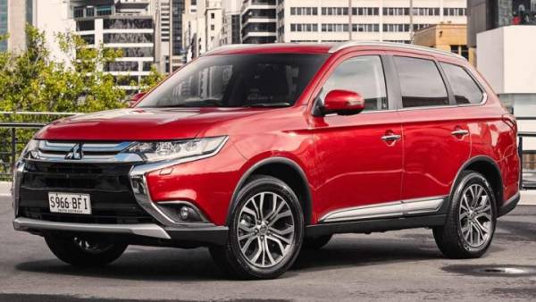 Thu hồi 5000 xe Mitsubishi do lỗi động cơ