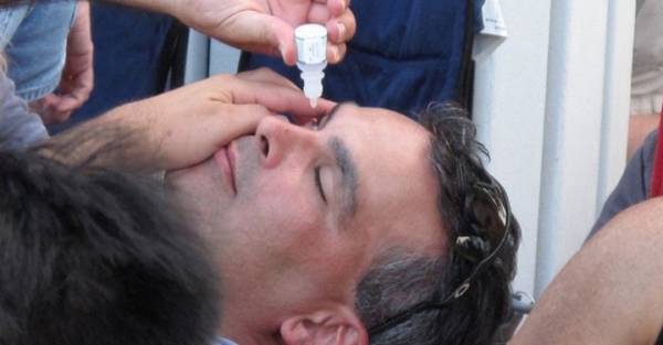 Các nhà khoa học Israel chế tạo loại thuốc nhỏ mắt có thể thay thế kính mắt