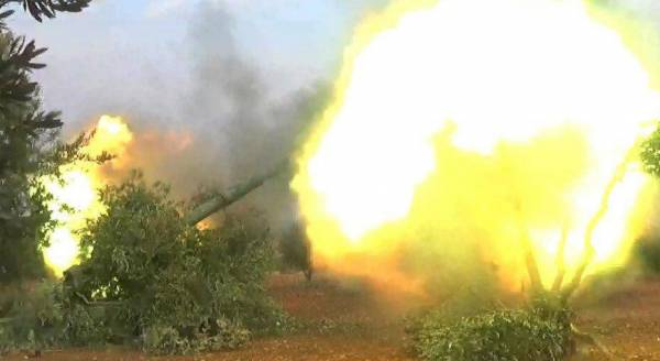 Quân đội Syria và IS đang giao tranh dữ dội để giành quyền kiểm soát Al-Qadam ở Nam Damascus.