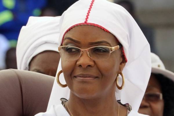 Cựu Đệ nhất phu nhân Zimbabwe bị điều tra vì liên quan tới đường dây buôn lậu ngà voi. Ảnh: Getty.