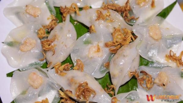 Bánh bông hồng trắng - đặc sản của miền Trung.