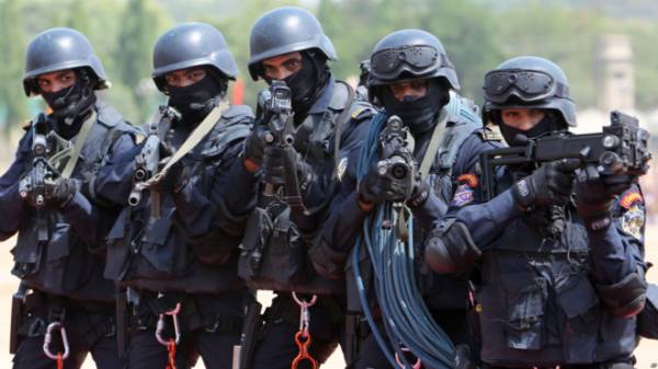 Quan hệ Ấn Độ - Pakistan lâu nay vẫn căng thẳng về tranh chấp lãnh thổ.