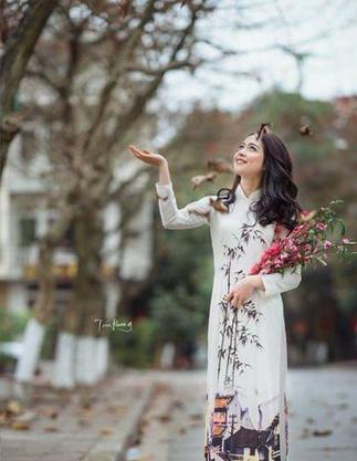 [Image: lot-tran-hau-truong-hai-huoc-cua-nhung-b...ght417.jpg]