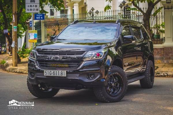 Chevrolet Trailblazer LTZ đầu tiên Việt Nam được độ thêm cá tính