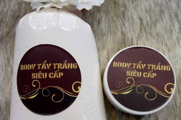 Mỹ phẩm trôi nổi, không rõ nguồn gốc rao bán trên mạng: Bỏ ngỏ quản lý đến bao giờ?