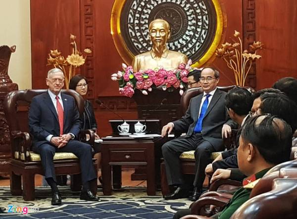 Bộ trưởng Mattis đến TP.HCM, tái khẳng định cam kết với Việt Nam